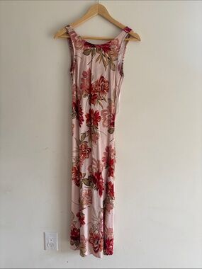 Stunning Paper Heart Pink Floral Sleeveless Dress with Open Back